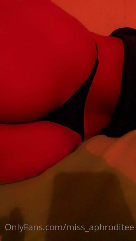 Miss Aphroditee セクシーモデル 画像