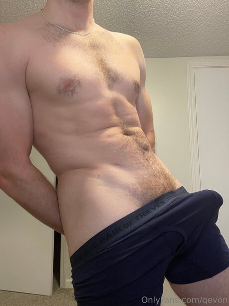 Qevon ポルノモデル ギャラリー