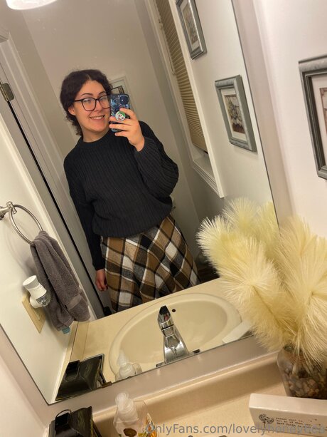 Lovelyhoneybea 最高のポルノスター 画像