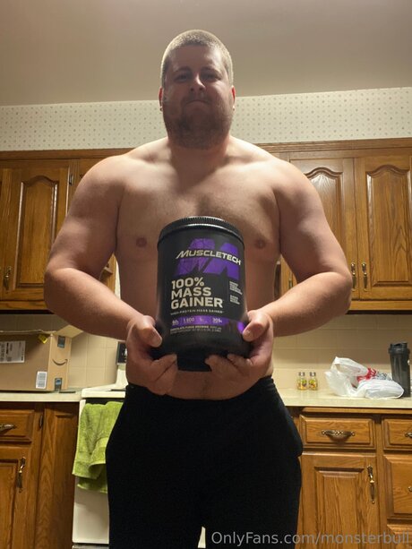 セクシーなラテン系オンリーファンズ エロチック ギャラリー