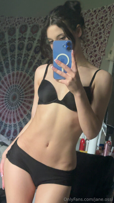 Jane Ossi ヌードモデル 写真