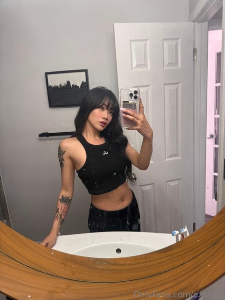 Aznlucy アートスター 写真