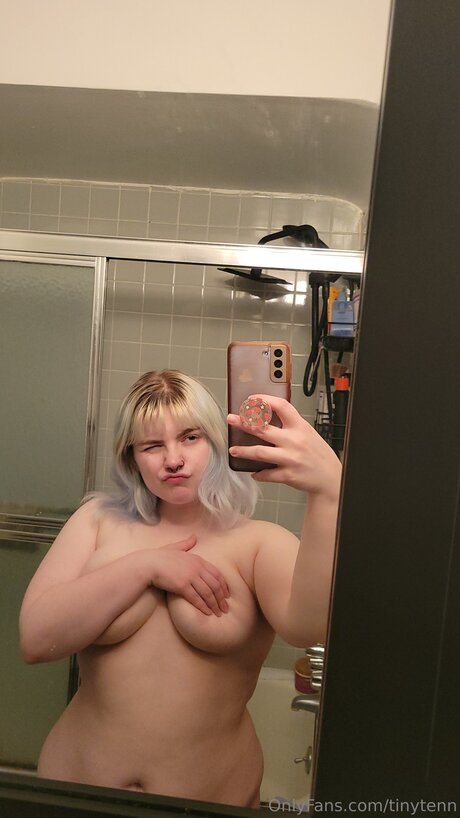 Tinytenn ポルノスター xxx 写真