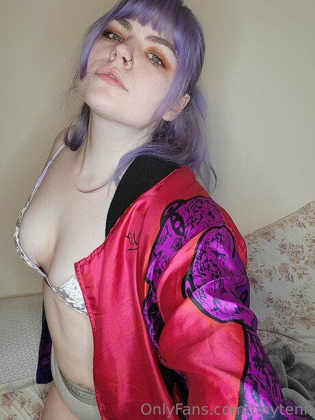 Tinytenn 高品質のポルノスター 写真