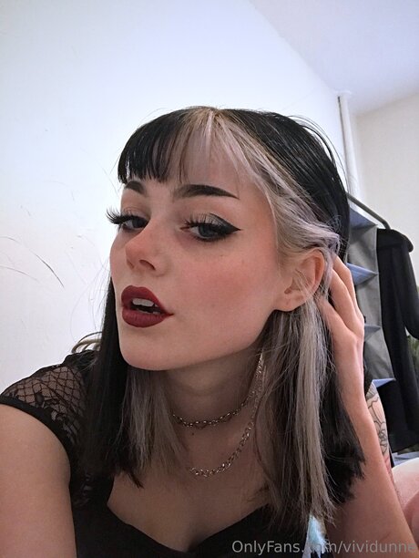 ポニーテールオンリーファンズ ホットセクシー 写真