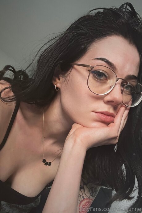 イスラム教徒のオンリーファンズ ホットセクシー 写真
