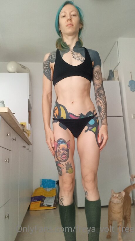 熟女フェラチオオンリーファンズ xxx 写真