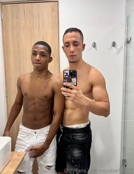 Escobarluis22 完璧なスター 画像