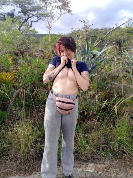 Froggyinthebox top profile image