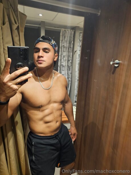 Machoxconero 可愛いモデル 写真