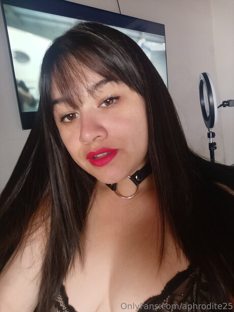 裸ヨガオンリーファンズ ポルノ 写真