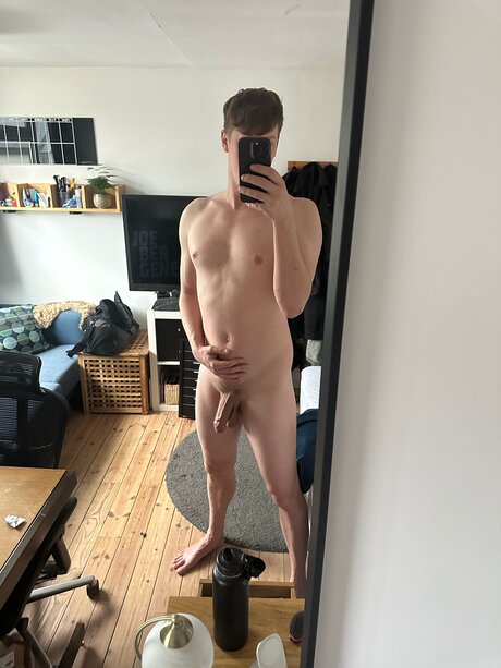 Joebergene モデル 画像