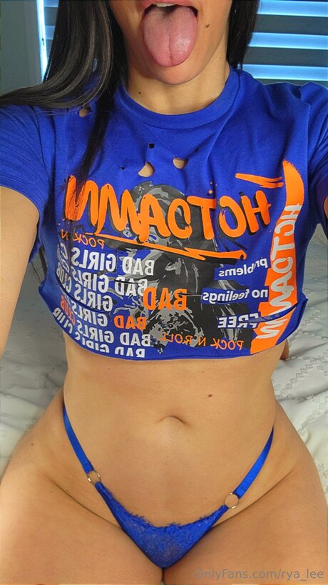 Rya Lee 無料のスター 写真