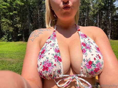 Tufftittykitty 可愛いモデル 写真