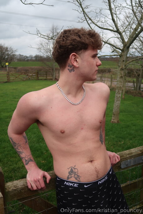 Kristian Pouncey ポルノスター セクシー 写真