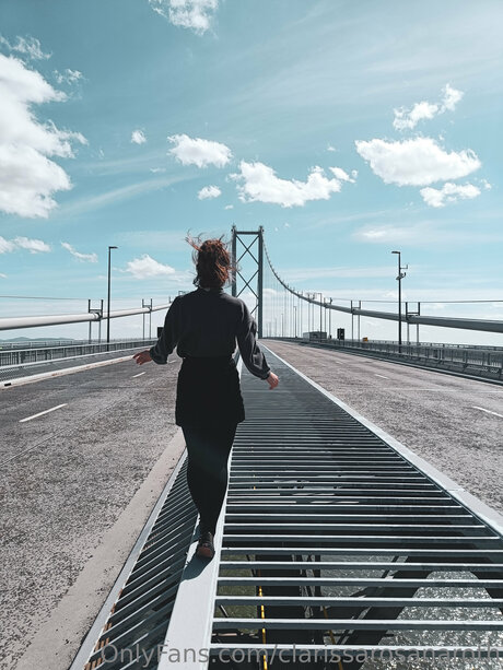 Clarissarosanaroth 美しい女優 写真