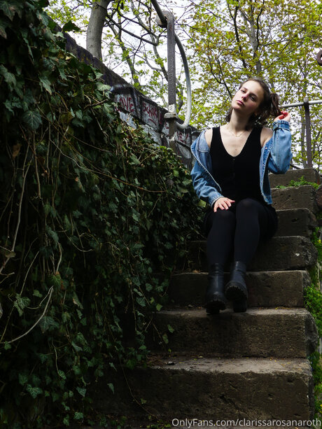 Clarissarosanaroth xxx女優 写真