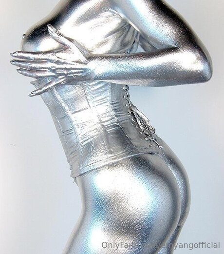 最もホットなレディボーイオンリーファンズ 素敵 ギャラリー