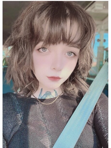 Meeklymara ホット女優 ギャラリー