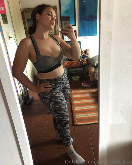 Mia Kiss You 完璧なポルノスター 写真