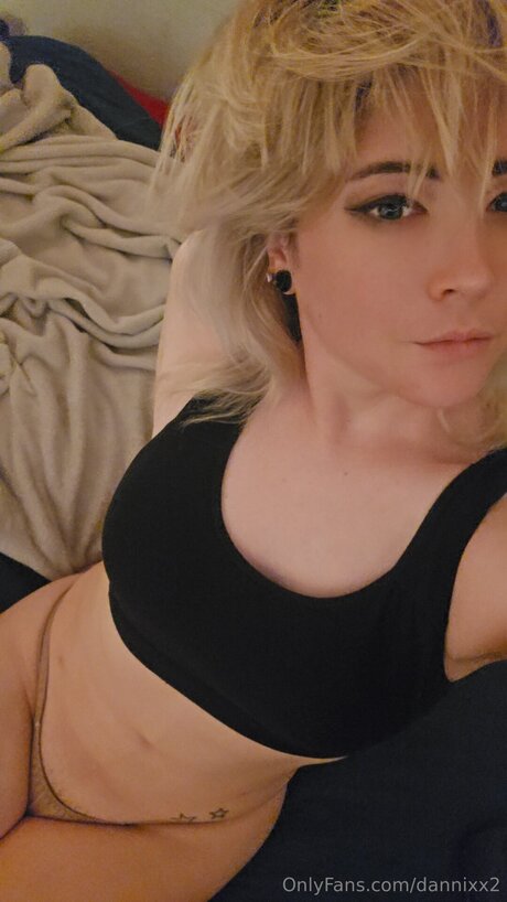 有名なレディボーイオンリーファンズ セクシーxxx 写真