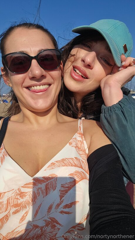 Nortynorthener ポルノスター ヌード 写真