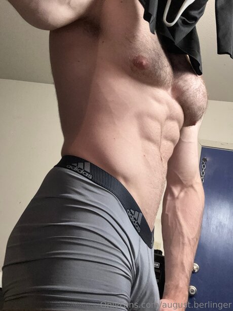 August Berlinger かわいいポルノスター 写真