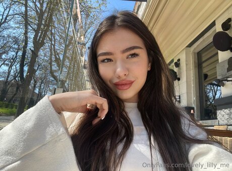 Lovely Lilly Me ヌード女優 画像