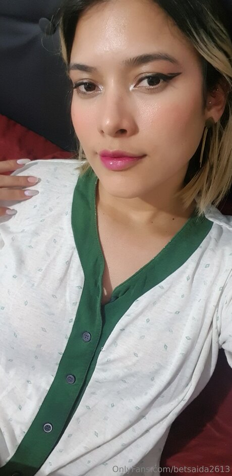 ネイティブオンリーファンズ 無料セクシー ギャラリー