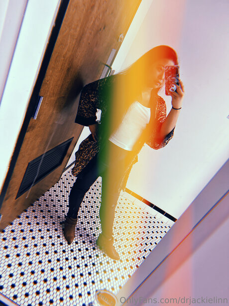 Drlinn エロティックモデル 写真