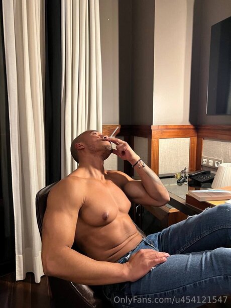 Dwayne Johnson Jr 裸のポルノスター 写真