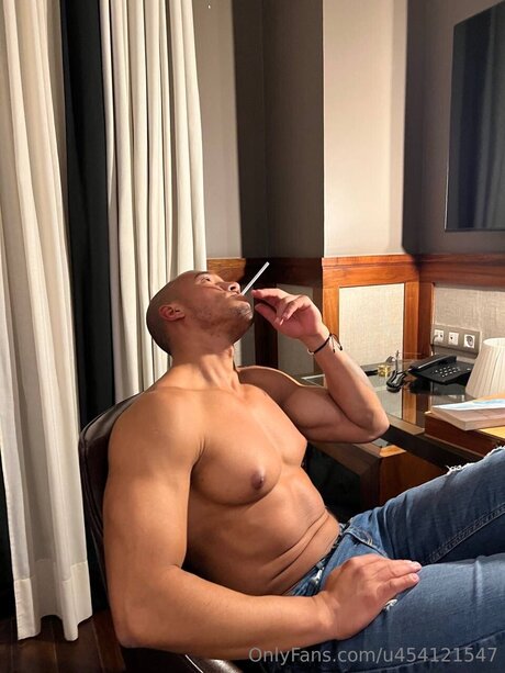 Dwayne Johnson Jr 裸のポルノスター 画像