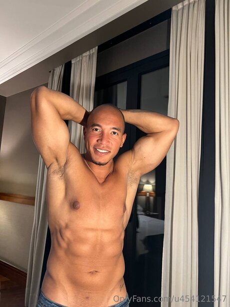 Dwayne Johnson Jr 可愛いモデル 画像