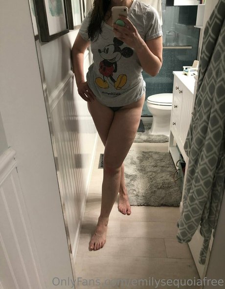 emilysequoiafree アートモデル 画像