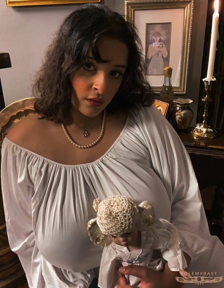巨乳xxx オンリーファンズ パーフェクト 写真