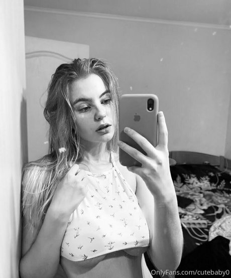 Cutebaby0 XXXモデル ギャラリー