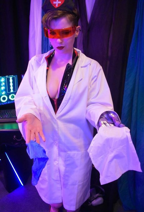 裸ヨガオンリーファンズ ホットセクシー ギャラリー