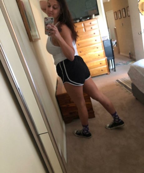 tallnerdywoman ポルノスター 写真