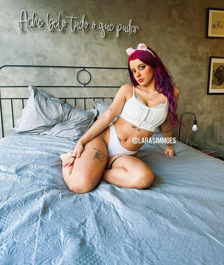 Lara Barroso 限定モデル 写真