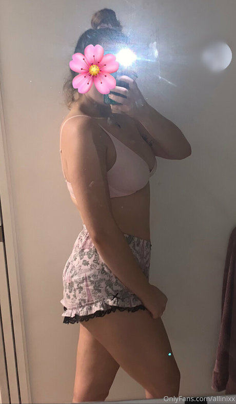 allinixx セックスモデル 写真