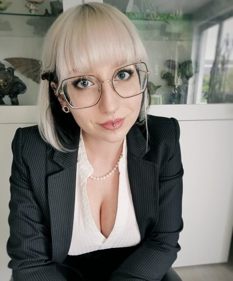 オンリーファンズで 美しい裸 ギャラリー