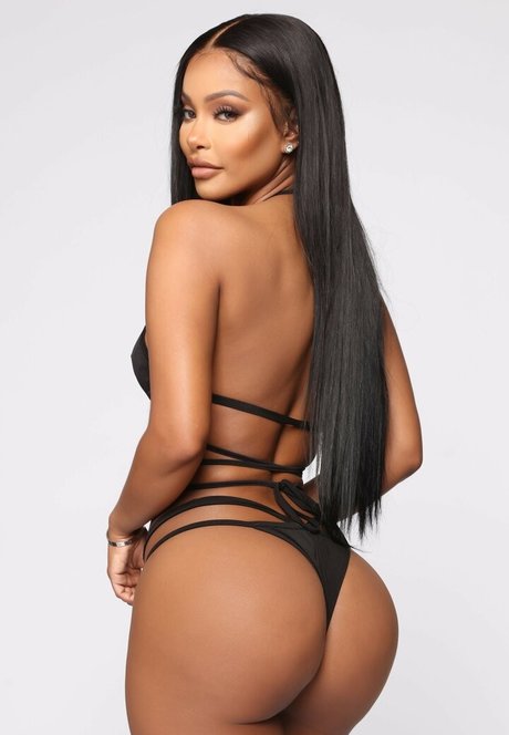 ブラジルの巨乳オンリーファンズ セクシーxxx 写真