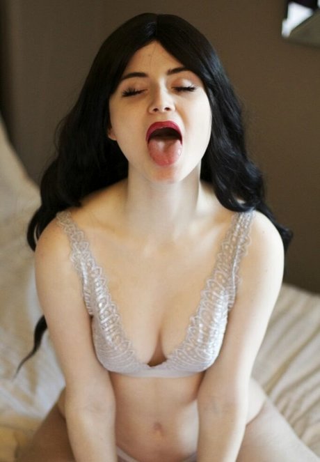 Celestia Vega トップモデル 写真