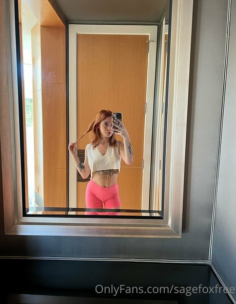 sagefoxfree セクシーモデル 画像