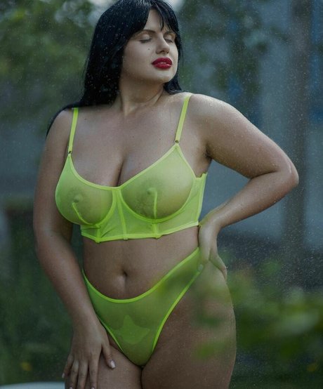 Dasha Dashany 高品質のスター アーカイブ