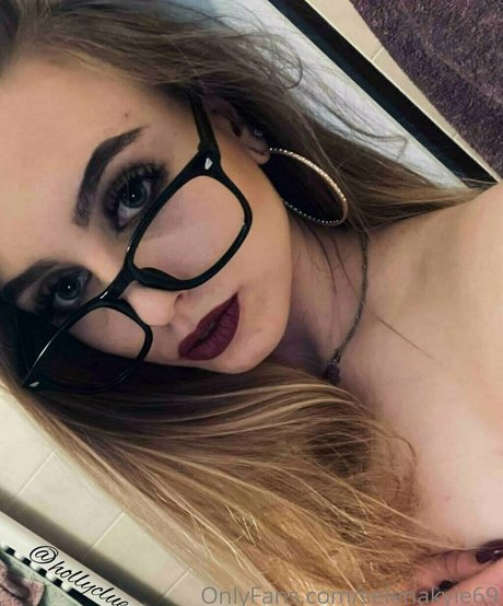 selenakyle69 セックスモデル 写真