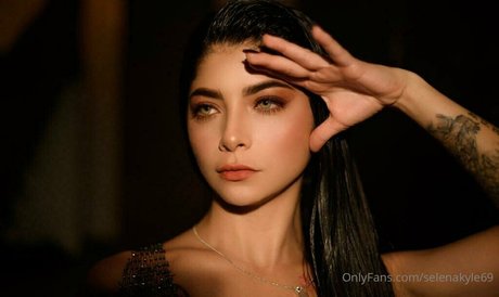 selenakyle69 無料モデル 写真