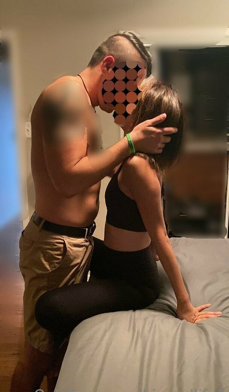 ビキニセックスオンリーファンズ ホット裸 画像