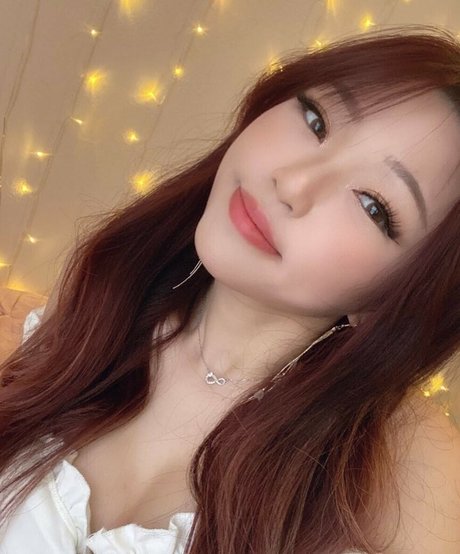 Canahry 完璧なモデル 写真