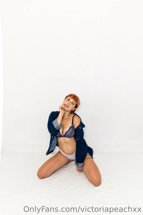Victoriapeachxx 素敵なポルノスター 写真